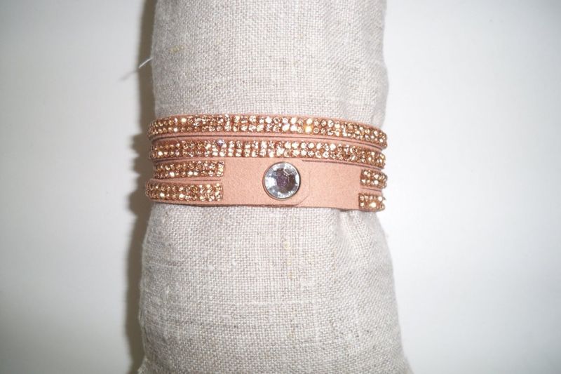 Rosa Läderarmband Med Strass