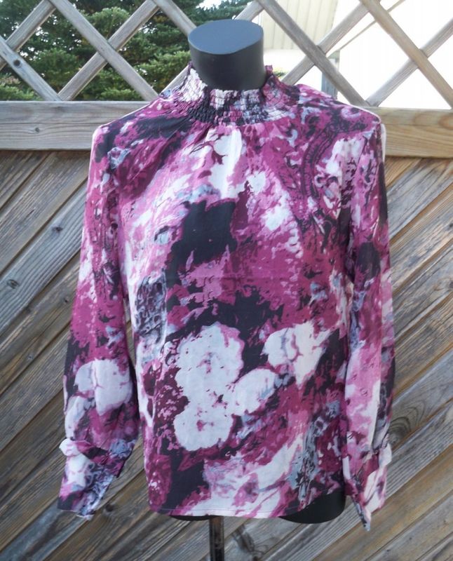 Vinröd Rosa Mönstrad Blus Jinni. Ze-Ze