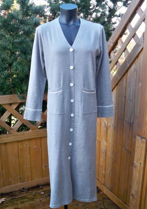 Huvudbild Grå stickad lång kofta klänning med lång ärm