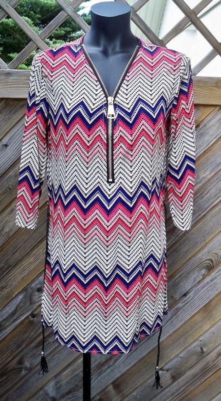 Klänning. Zig Zag mönster med dragkedja