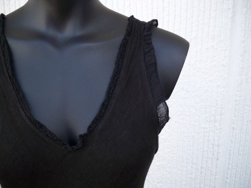 Svart Knälång Ärmlös Linneklänning