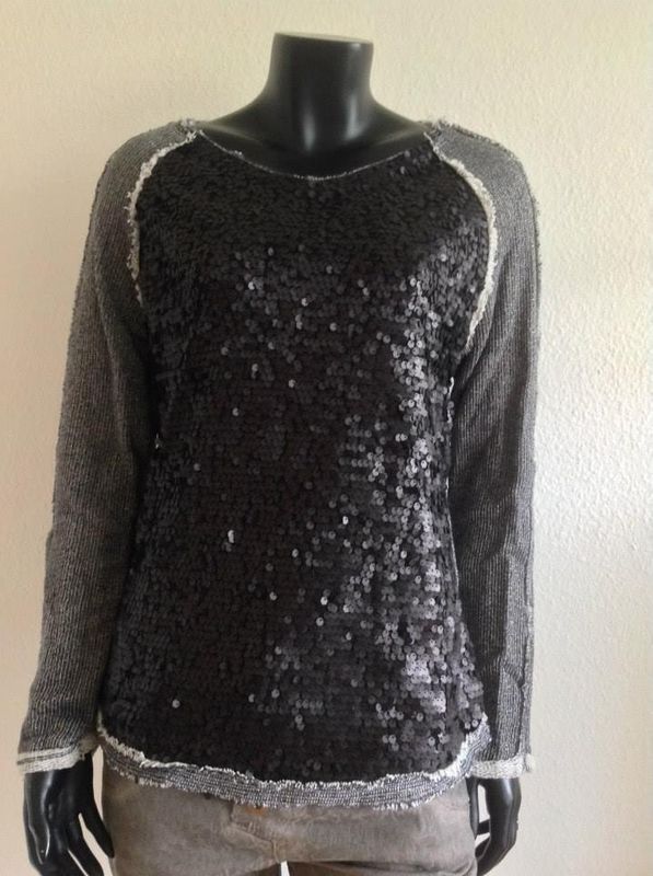 Svart tröja med paljetter och lurex