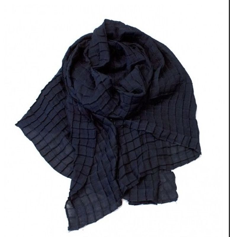 Marinblå Plisserad Scarf Rosenvinge