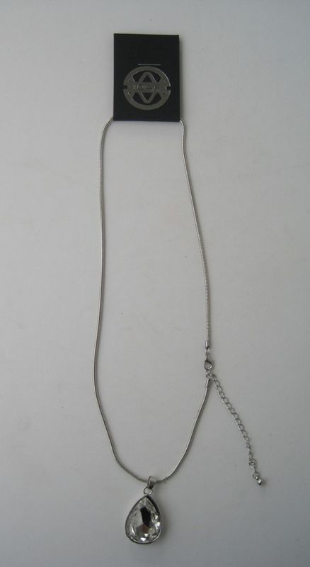 Kort Halsband Vit Droppe