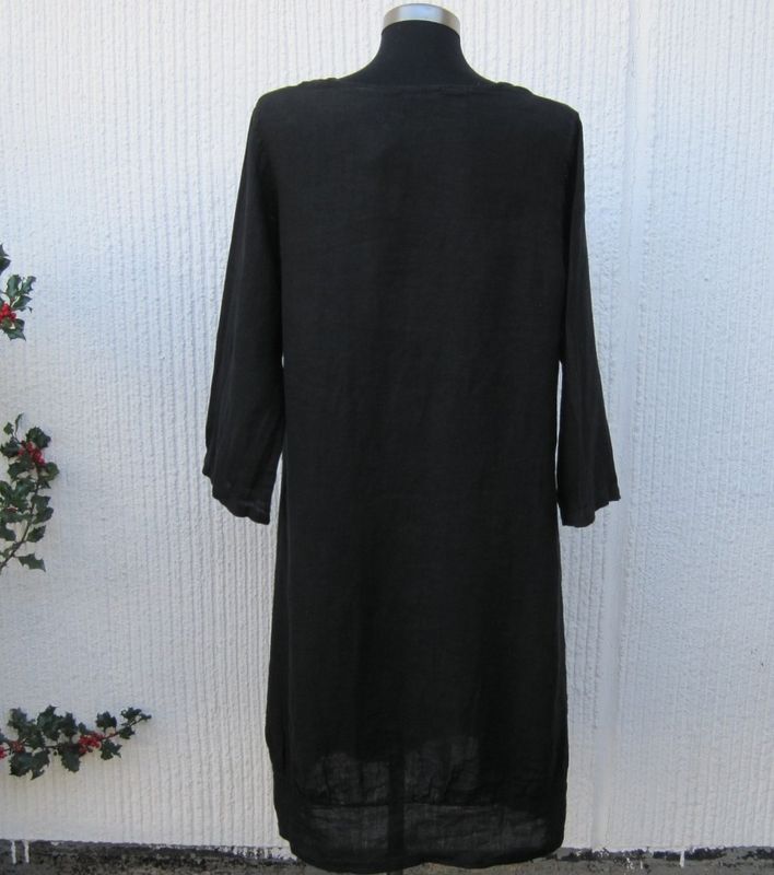 Svart Vadlång Linneklänning Med Lång Ärm