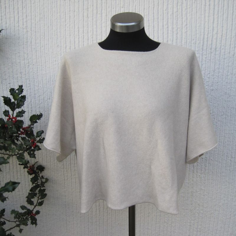 Beige Kort Ponchotröja Med Halvlång Ärm