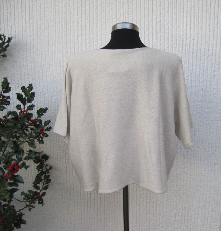 Beige Kort Ponchotröja Med Halvlång Ärm