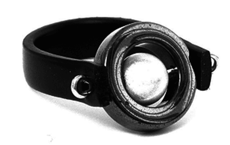 Ring Lisa Hematit Vit Pärla. Magnani Smyckesdesign