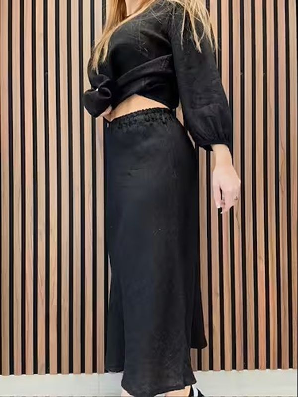 Gemini - Xenia Svart Ankellång Linnekjol